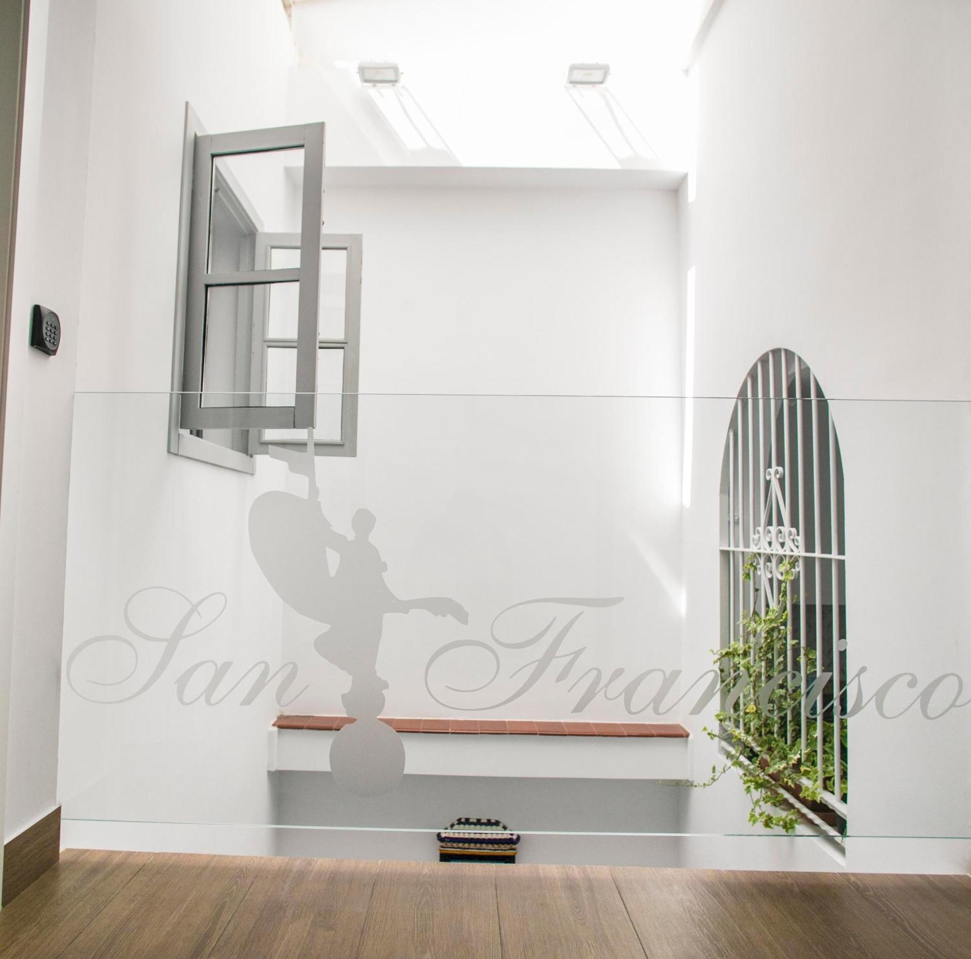 Hostal San Francisco Севиля Екстериор снимка