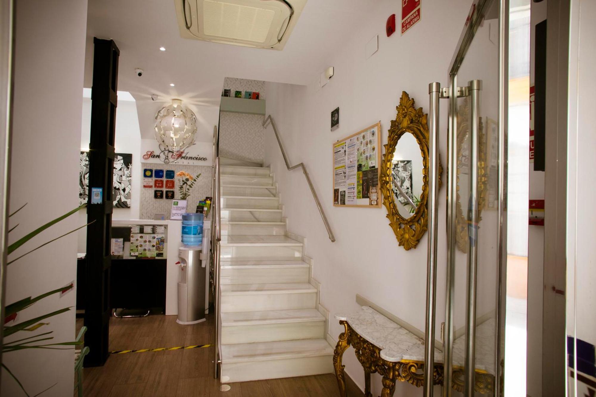 Hostal San Francisco Севиля Екстериор снимка