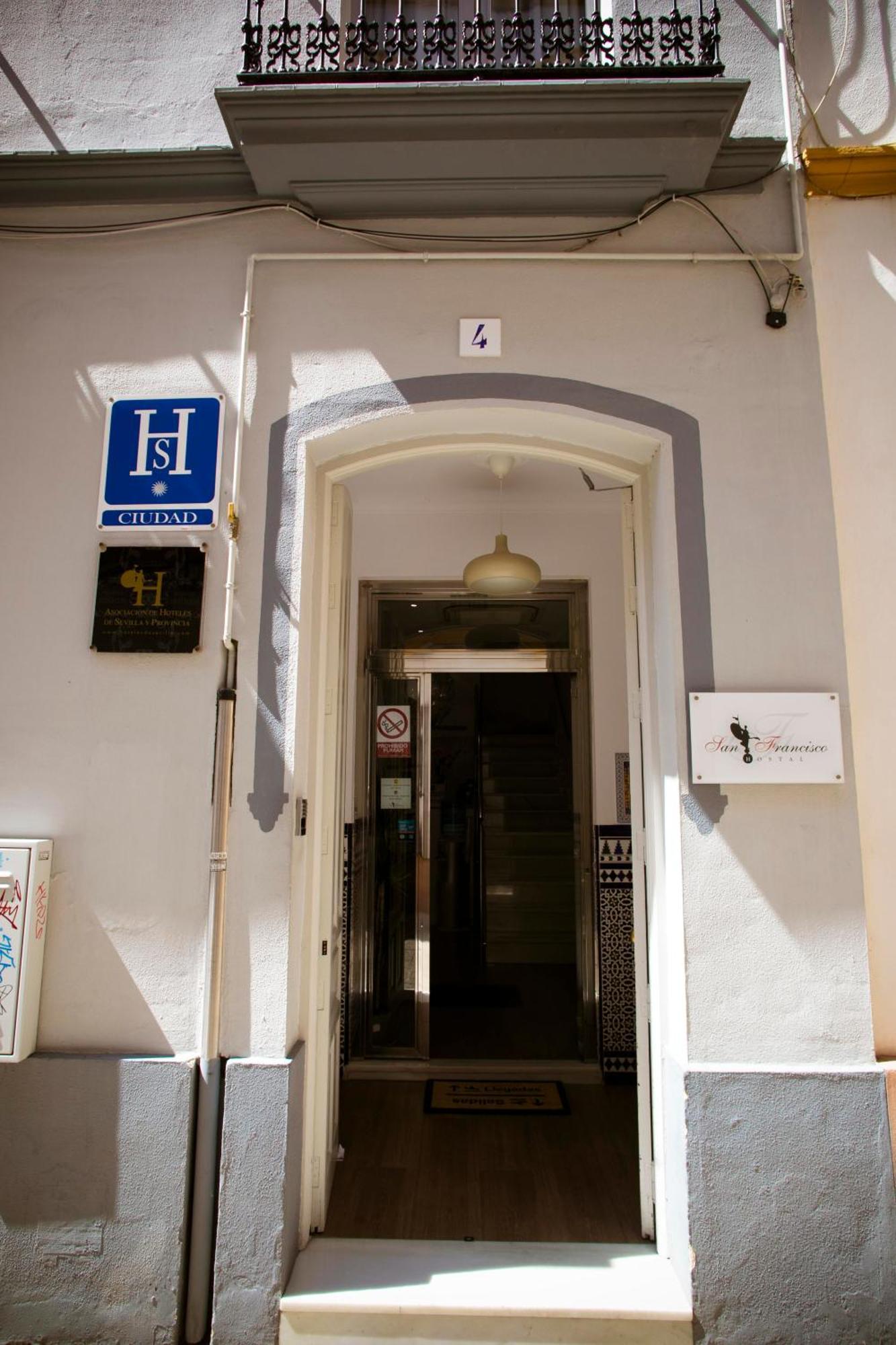 Hostal San Francisco Севиля Екстериор снимка
