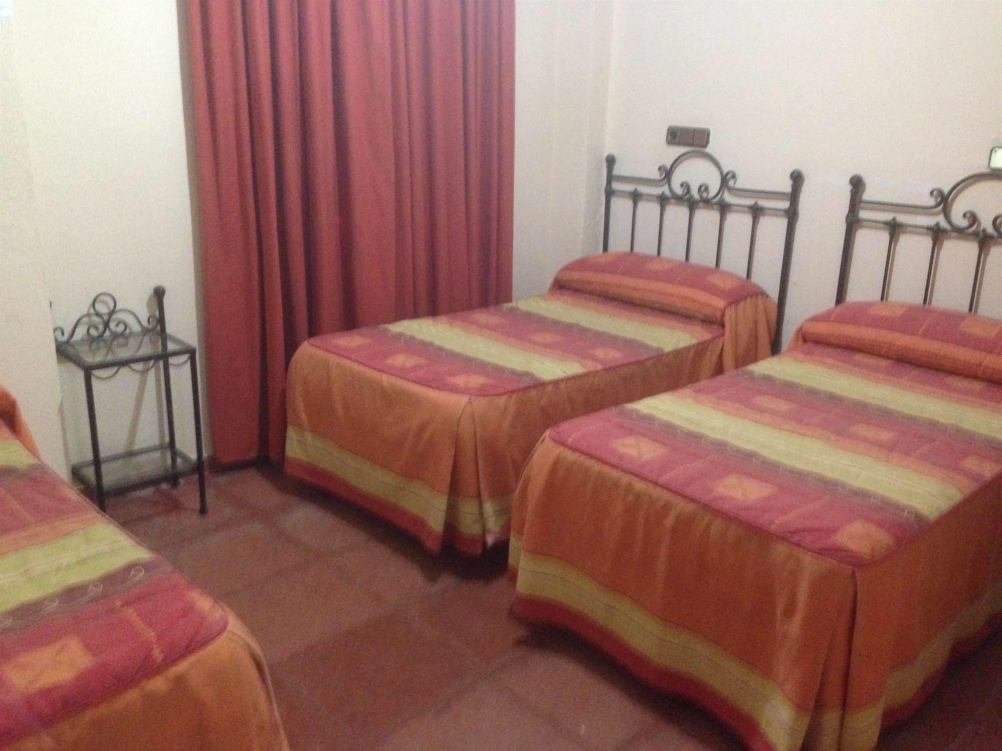 Hostal San Francisco Севиля Екстериор снимка